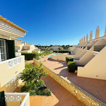Casa Coral Azul